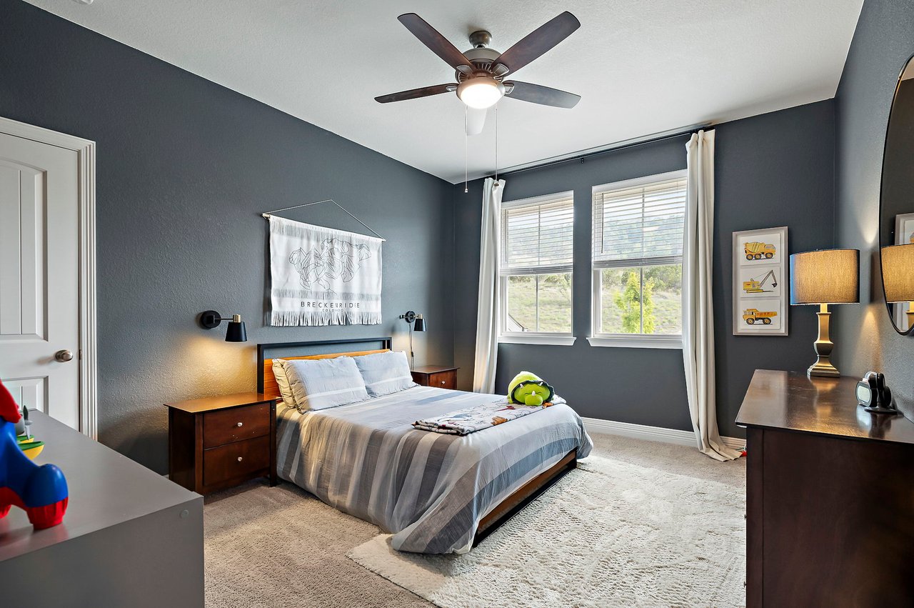 Contemporary Sweetwater Stunner
