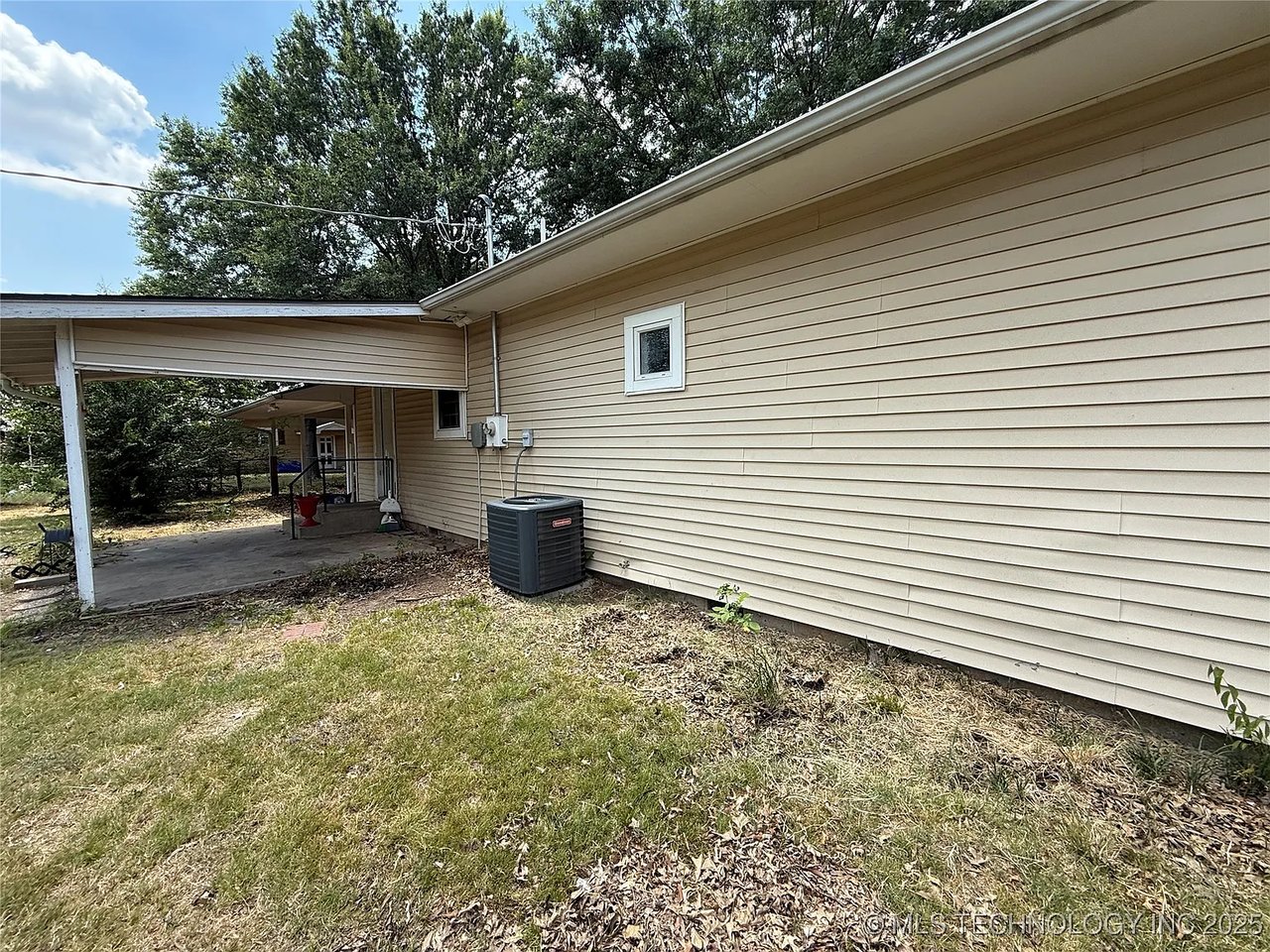 116 SW 5th St