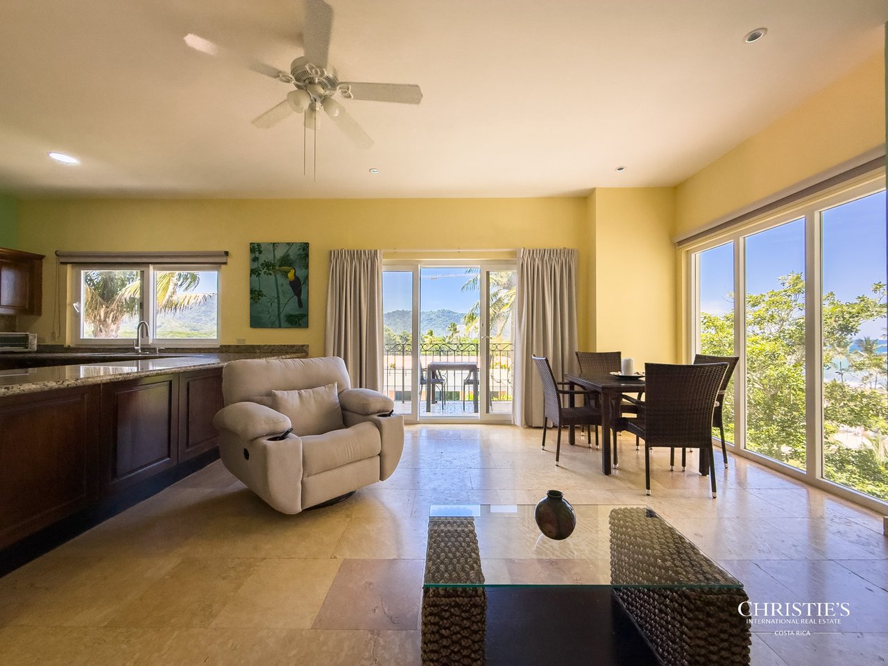 Acqua | Exclusive Oceanfront Living in Jacó