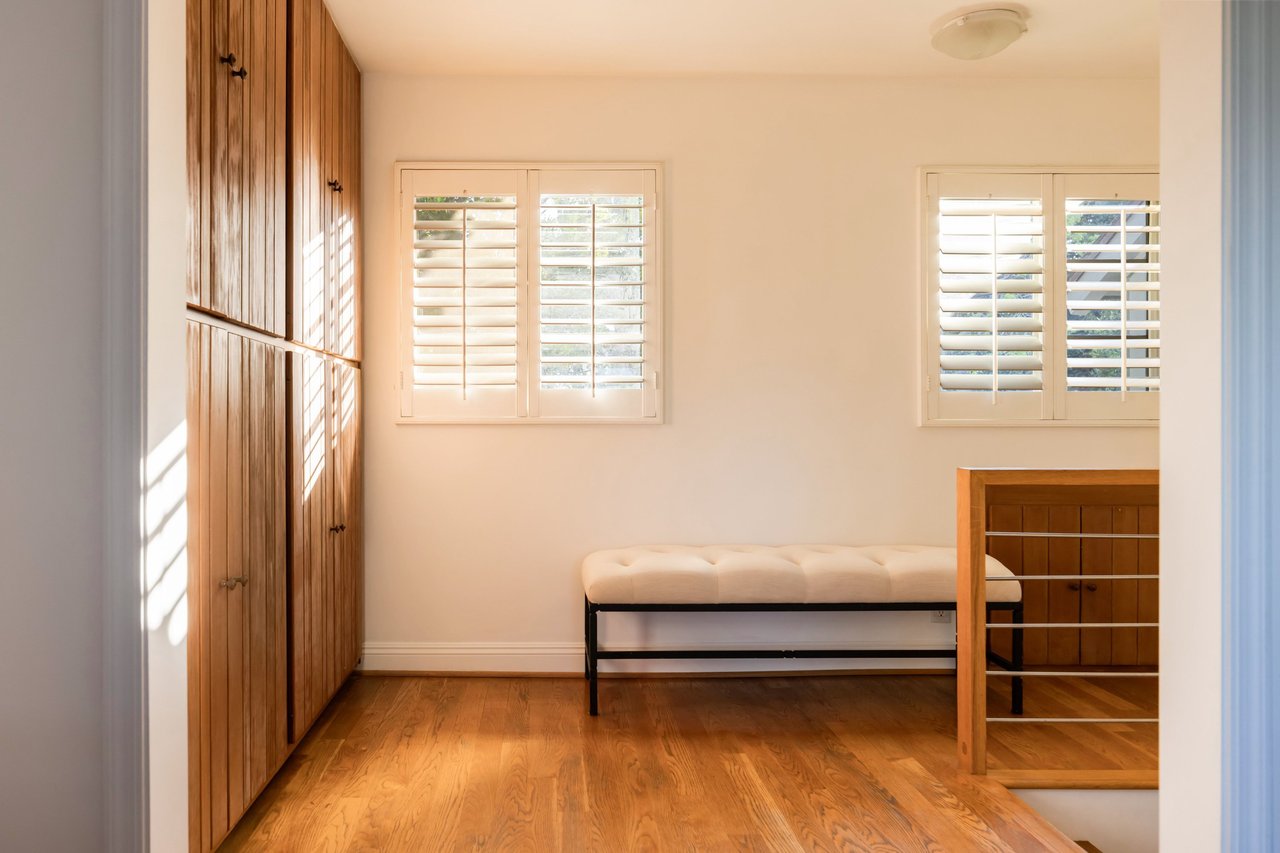 1030 N. Kenter Avenue