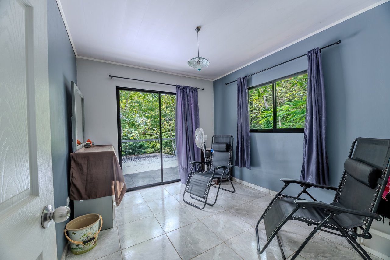 Multi-Family Compound, 4 Fully Furnished Units | 15 Minutes to the Beach