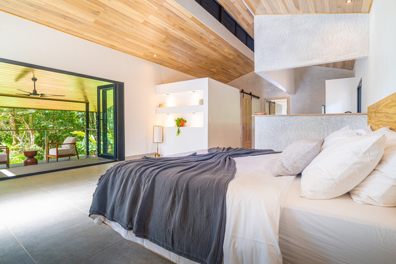 Casa Otra Vida – A Private Jungle Retreat with Ocean Views & Off-Grid Luxury