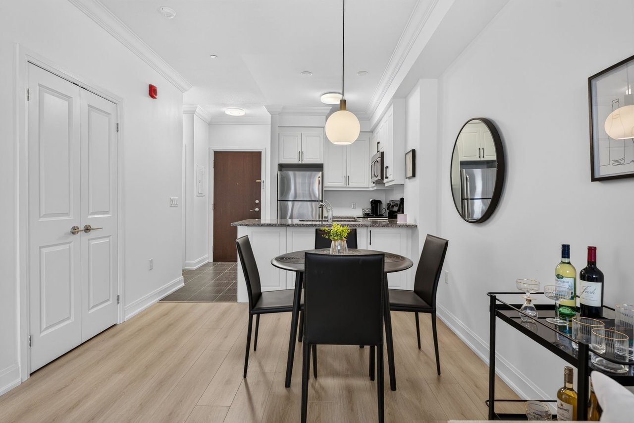 214 - 216 Oak Park Blvd