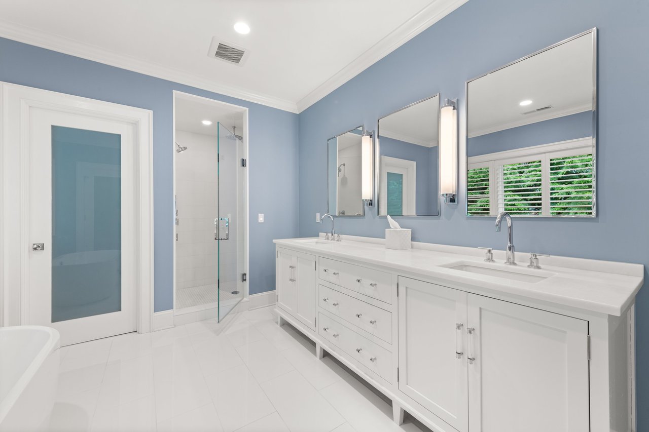 2 Brook Lane, Westport
