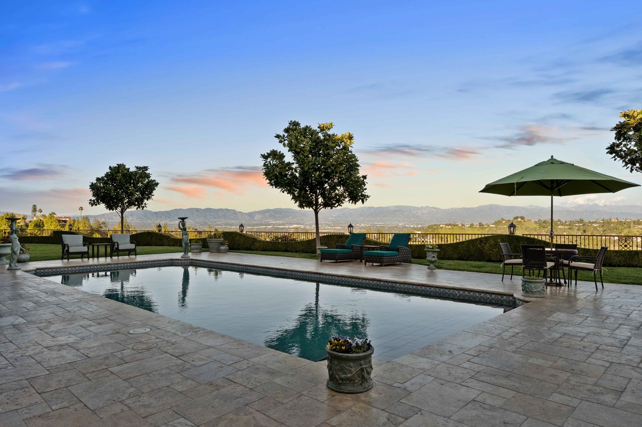 Mulholland Hills Country Club | Premier Golf & Tennis View Estate