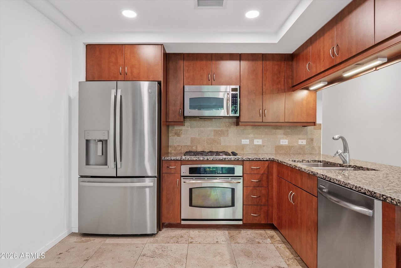7147 E Rancho Vista Dr, #3008