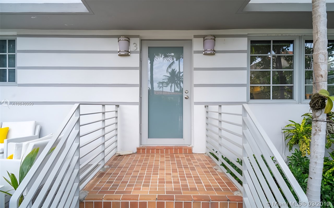 Breath of Fresh Air – Private Garden – Deco Chic