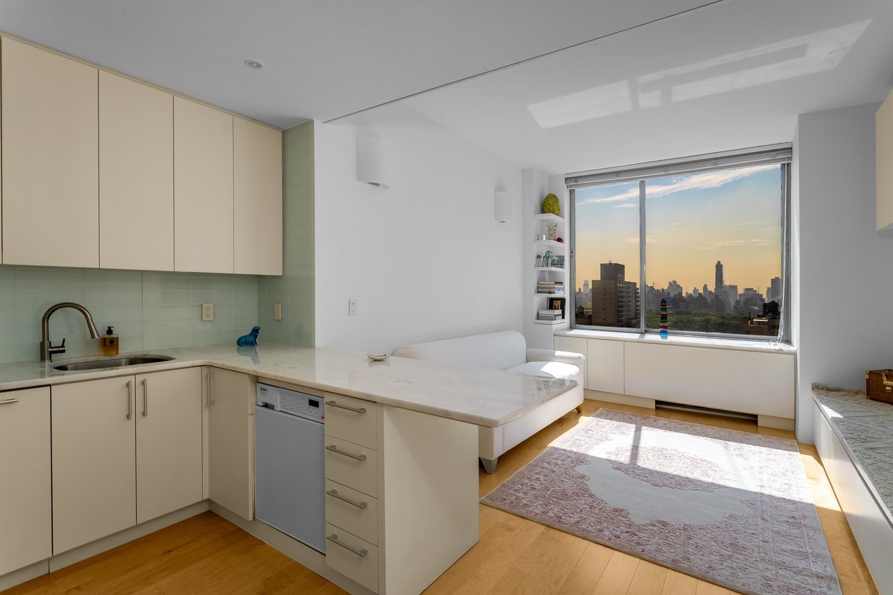111 West 67 Street