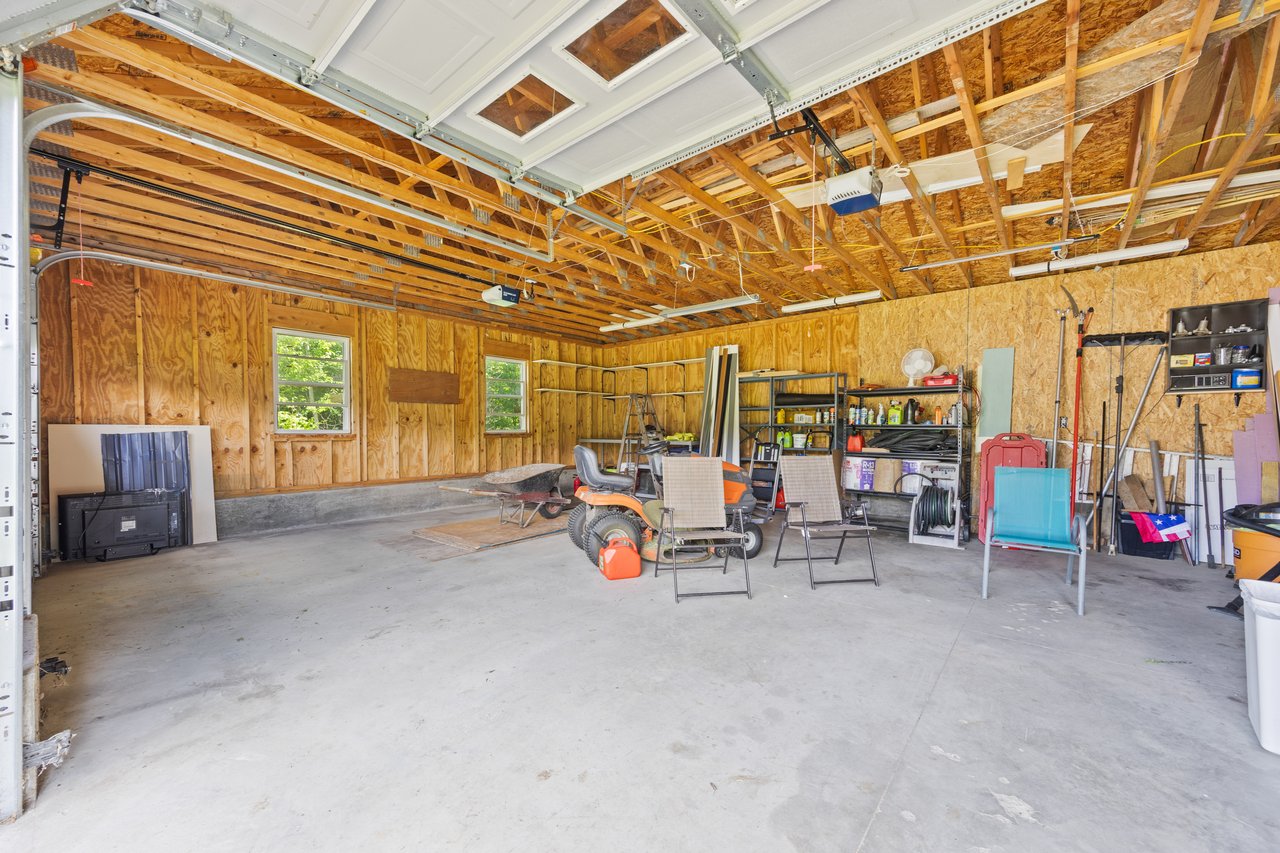 405 E Road
