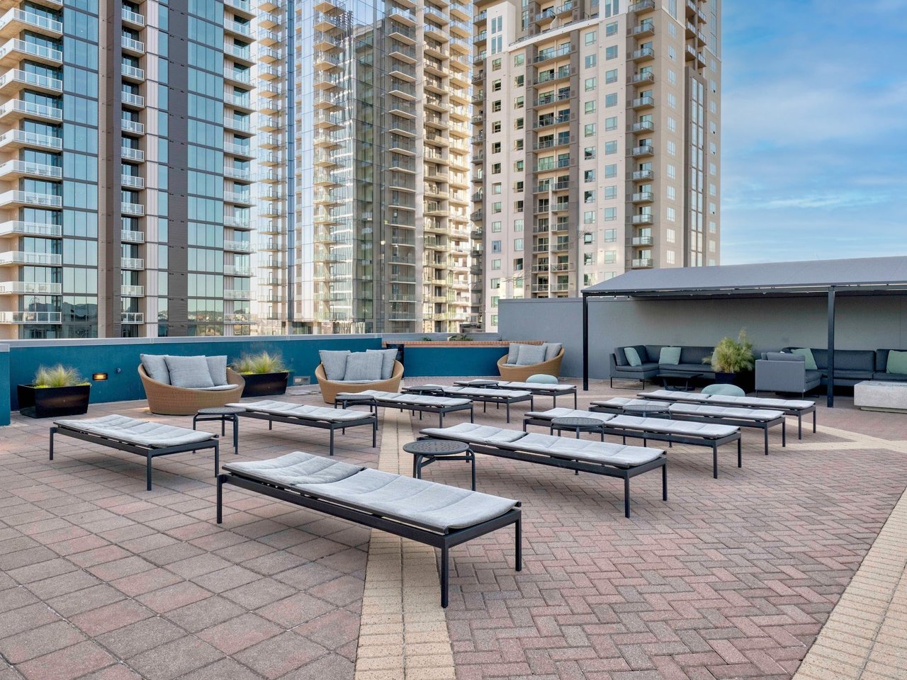 54 Rainey Street PH09