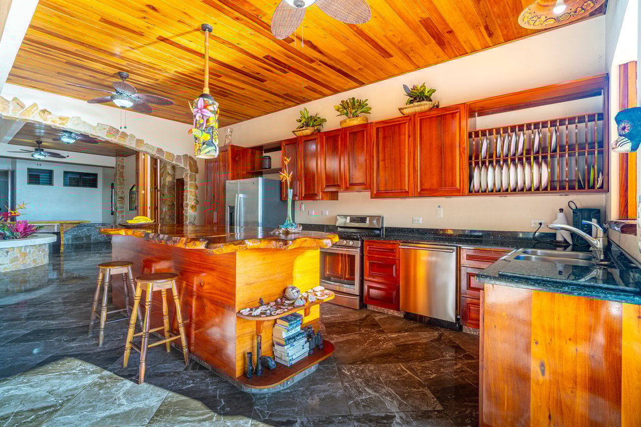 Castillo Puesta del Sol, Escalares - 