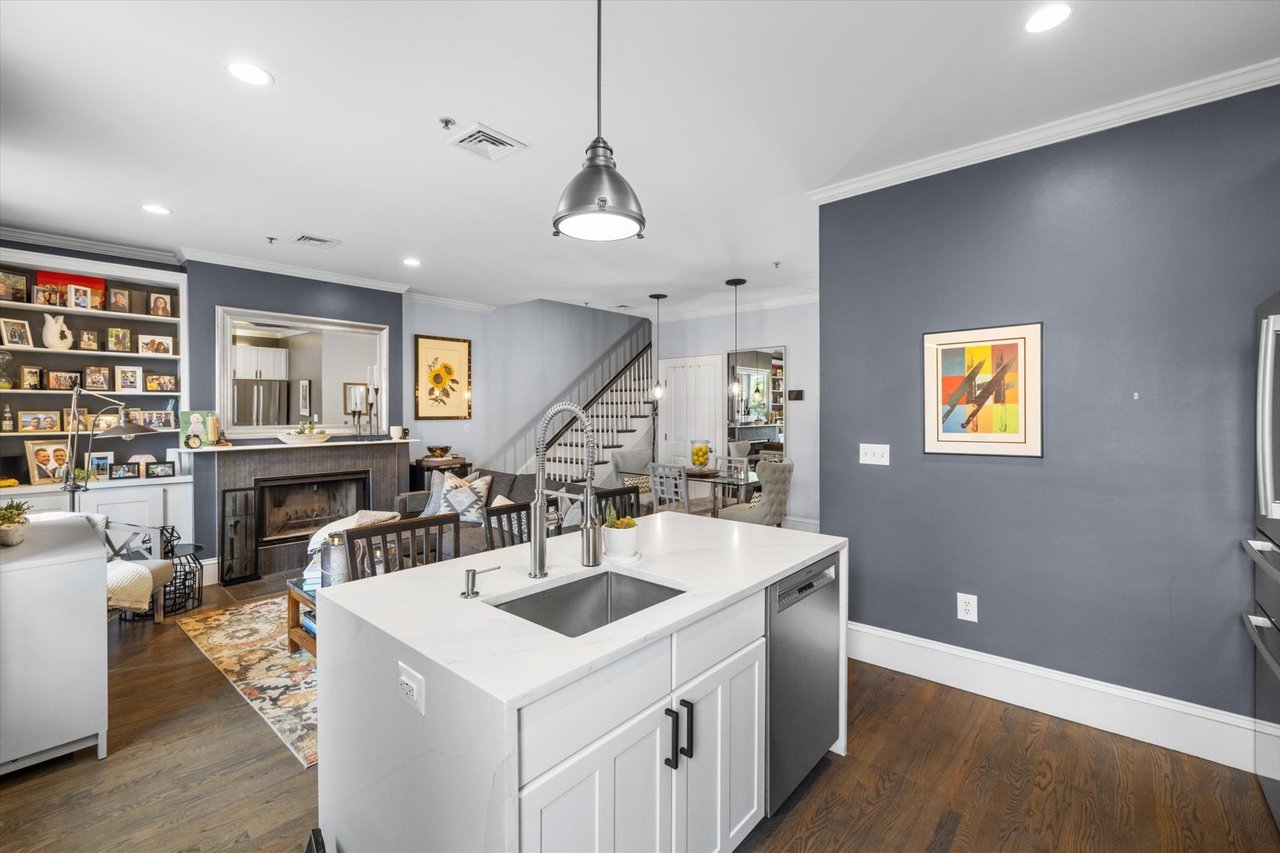 578 Massachusetts Ave Unit 3