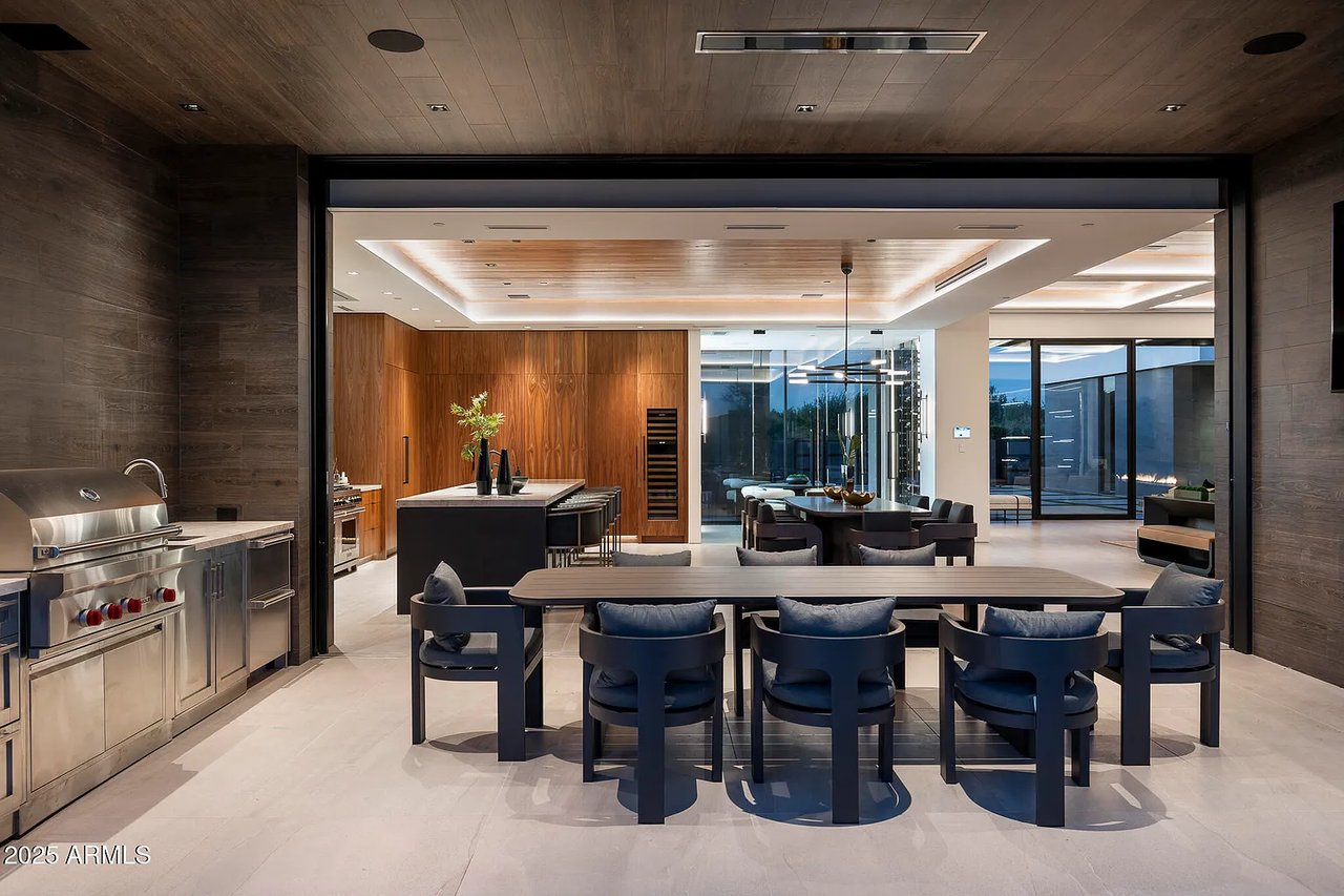 6911 E Jackrabbit Rd