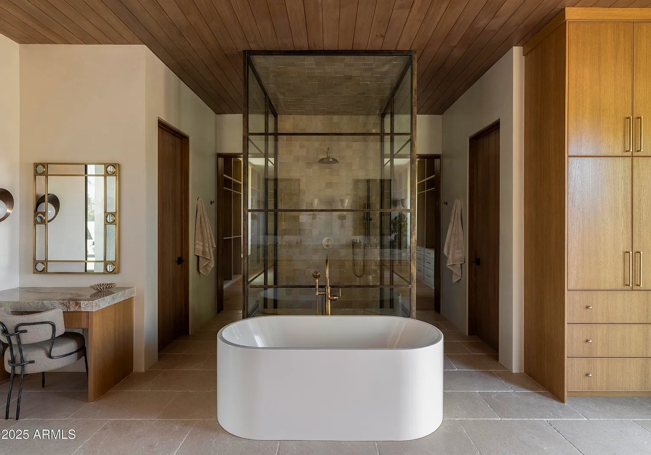 8631 N AVENIDA DEL SOL