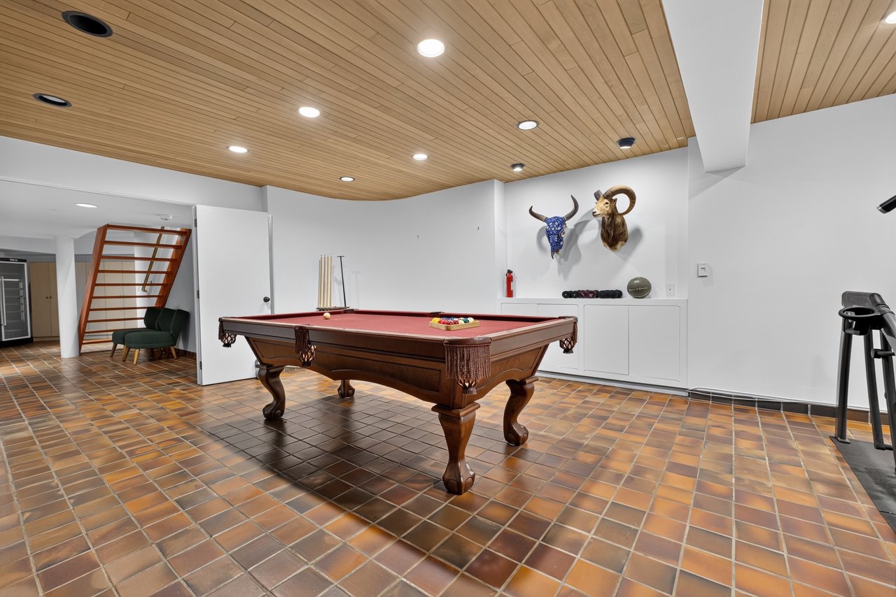 15 Horseshoe Road (Long Island)