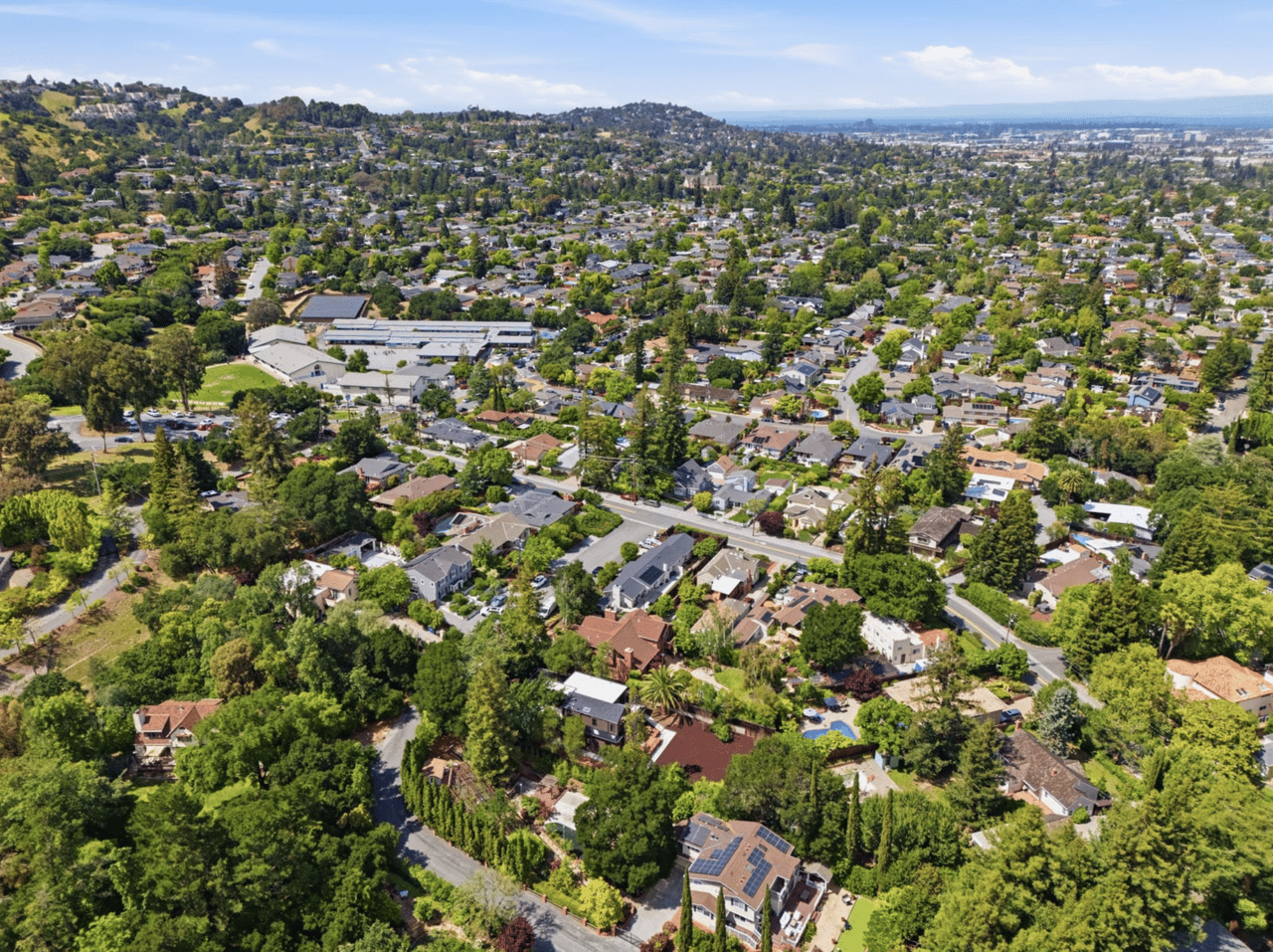275 Hubbard Ave, Redwood City, CA 94062
