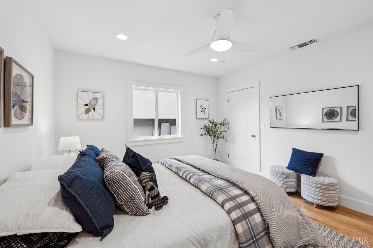 27 Rutherford Ave