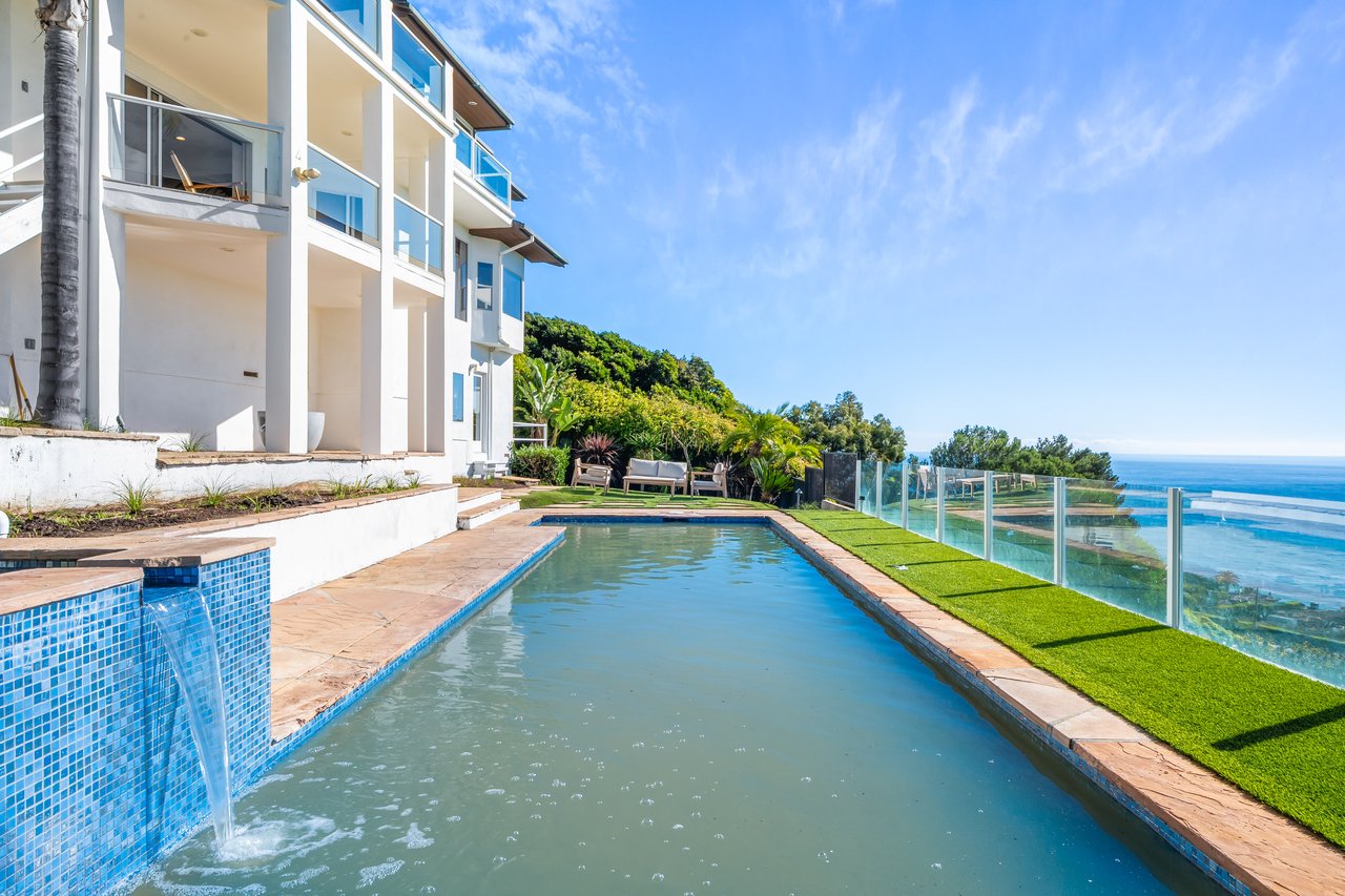 Casa Bianca by Oraklus