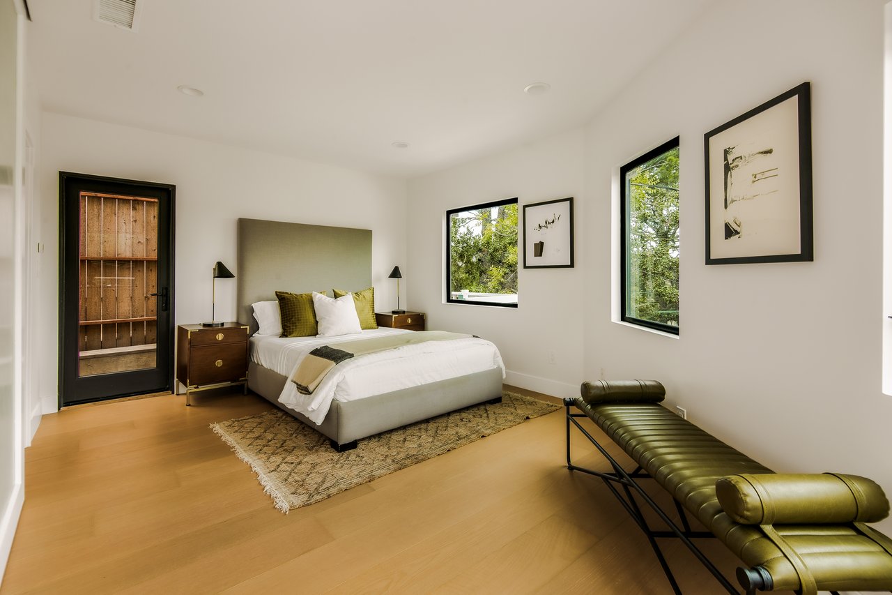 8921 Appian Way, Hollywood Hills