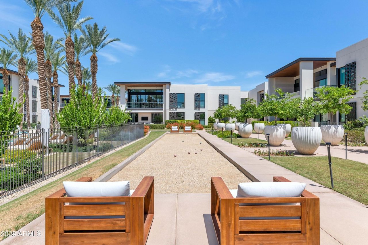 6587 N Palmeraie Blvd, #1051