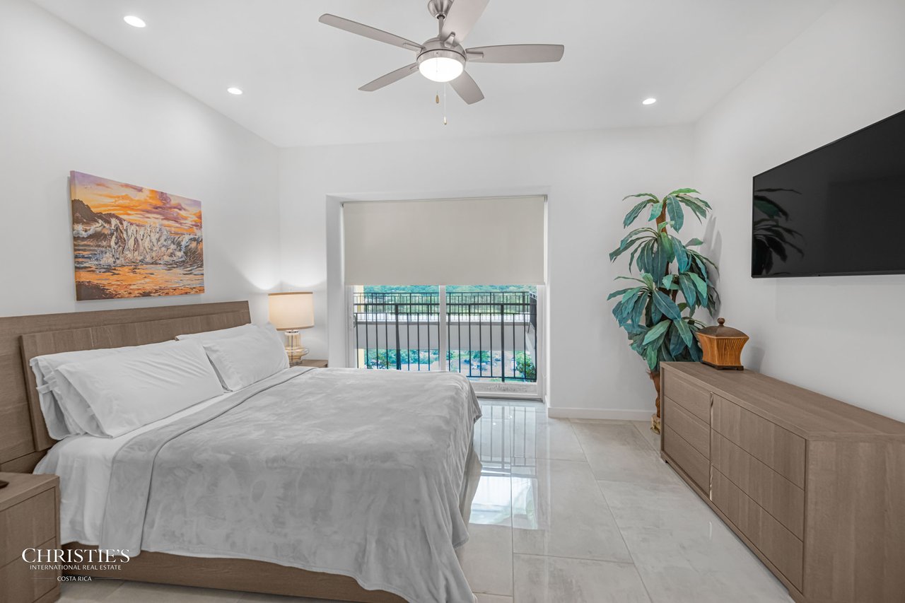 Vista Las Palmas – Executive Oceanfront Penthouse 11B