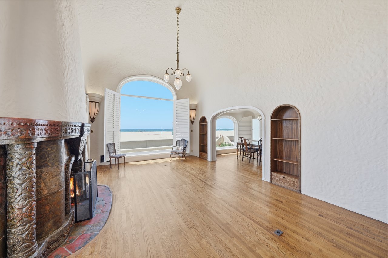 1602 The Strand (Entire Property)