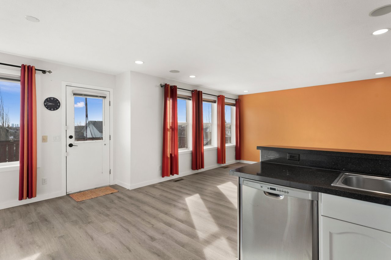 12345 Coventry Hills Way NE