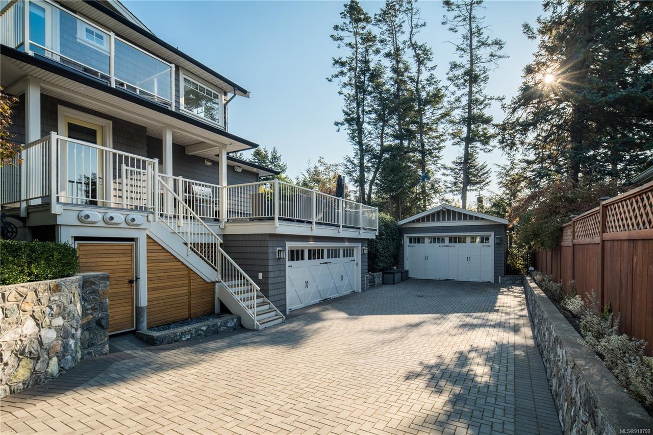 3895 Scolton Rd