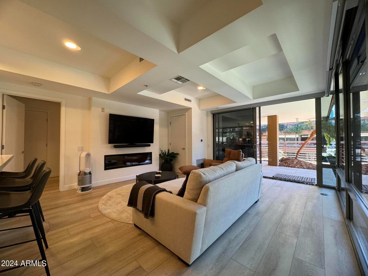7141 E Rancho Vista Dr, #3011
