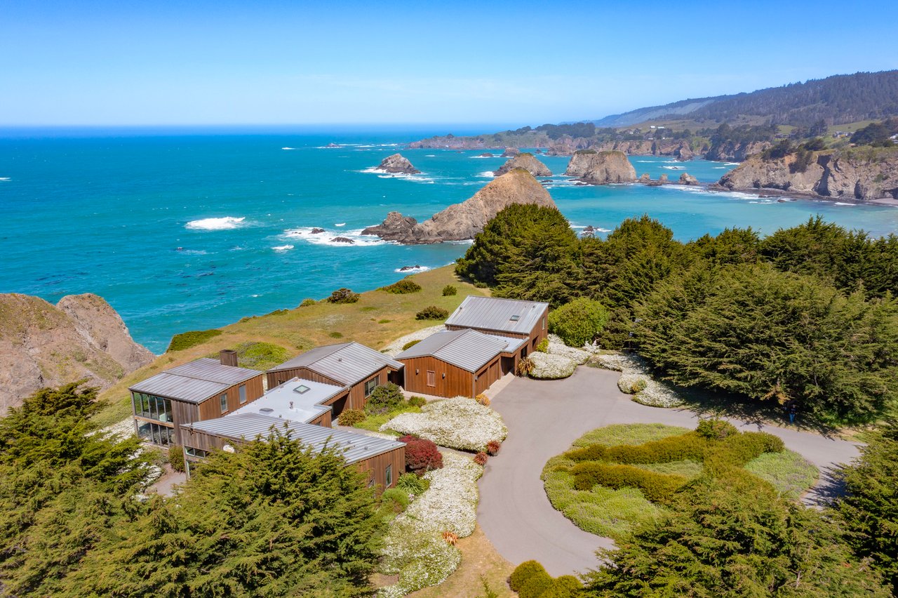 Sea Arches - 7000 S Hwy 1