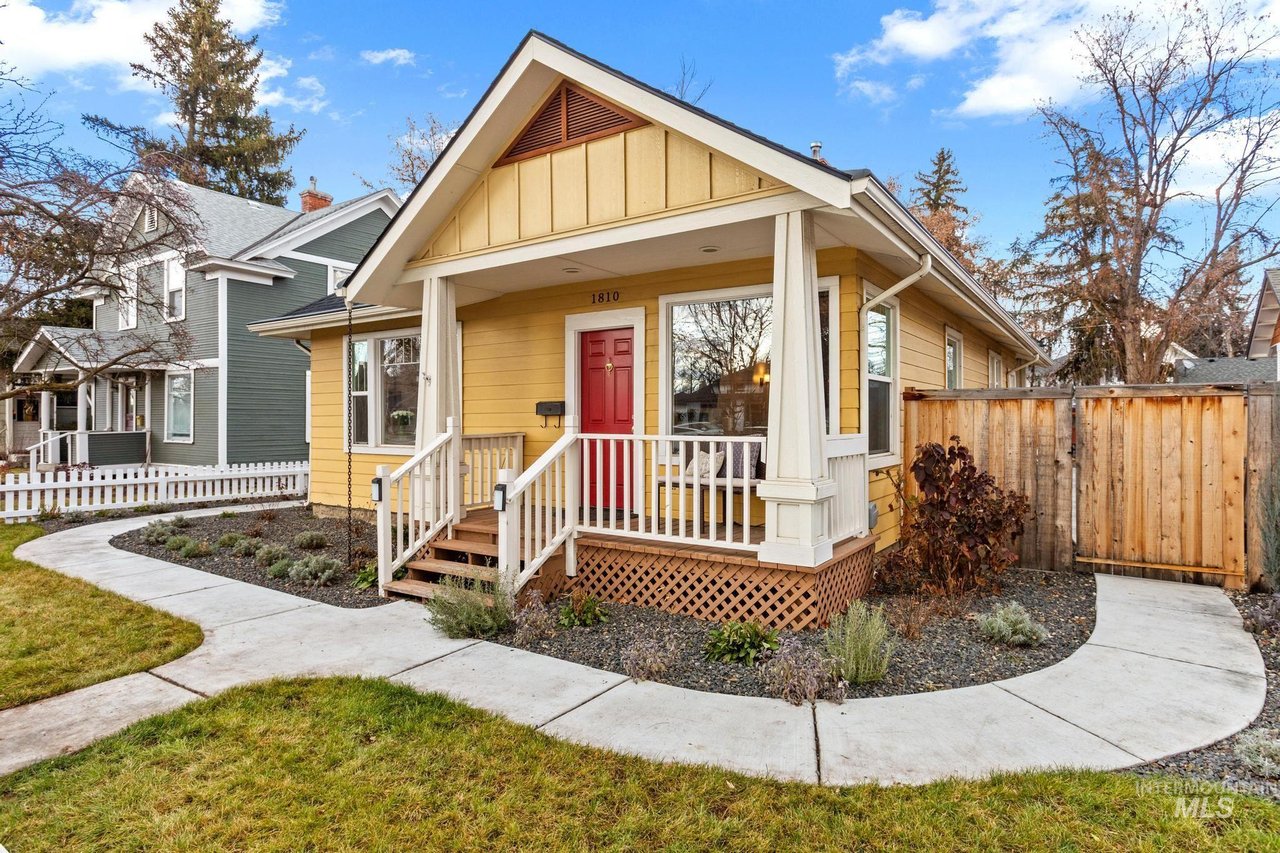 Sweet North End Craftsman on Washington