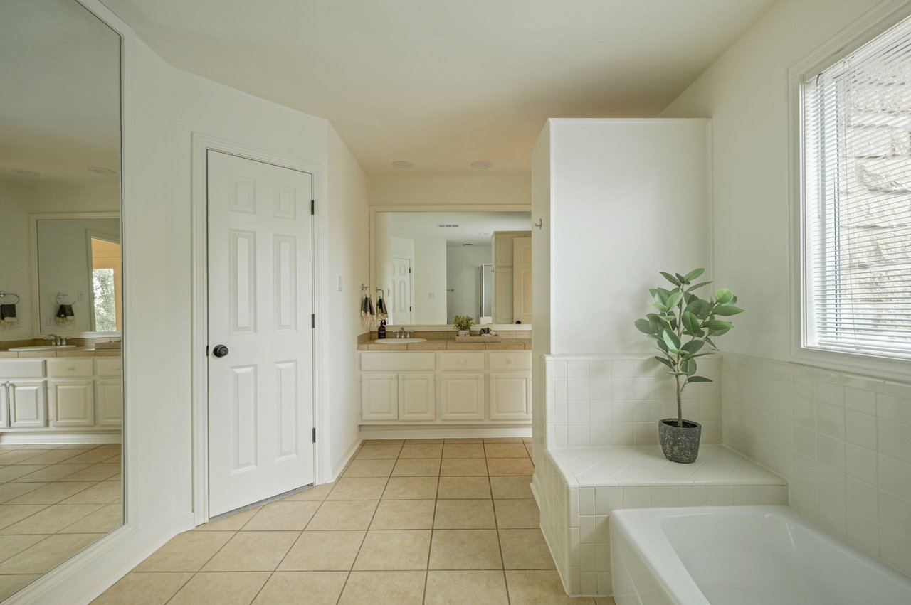 Winner's Circle Townhome In Davenport Ranch- Eanes ISD - Bridge Point Elementary