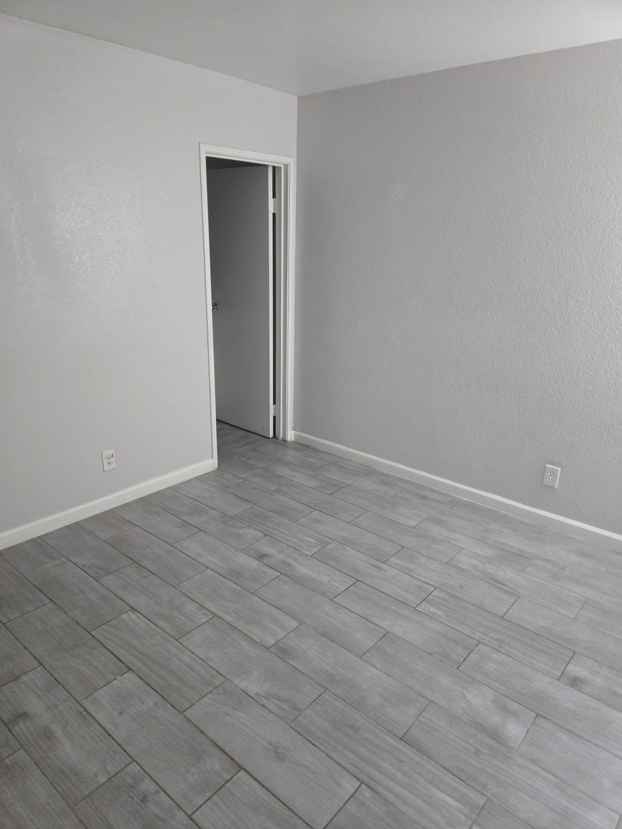 33 Gold Bar Court #B