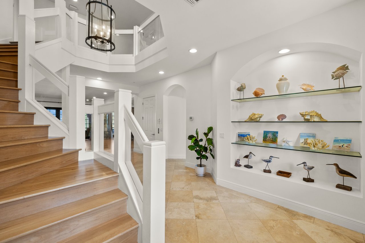 16205 Captiva DR