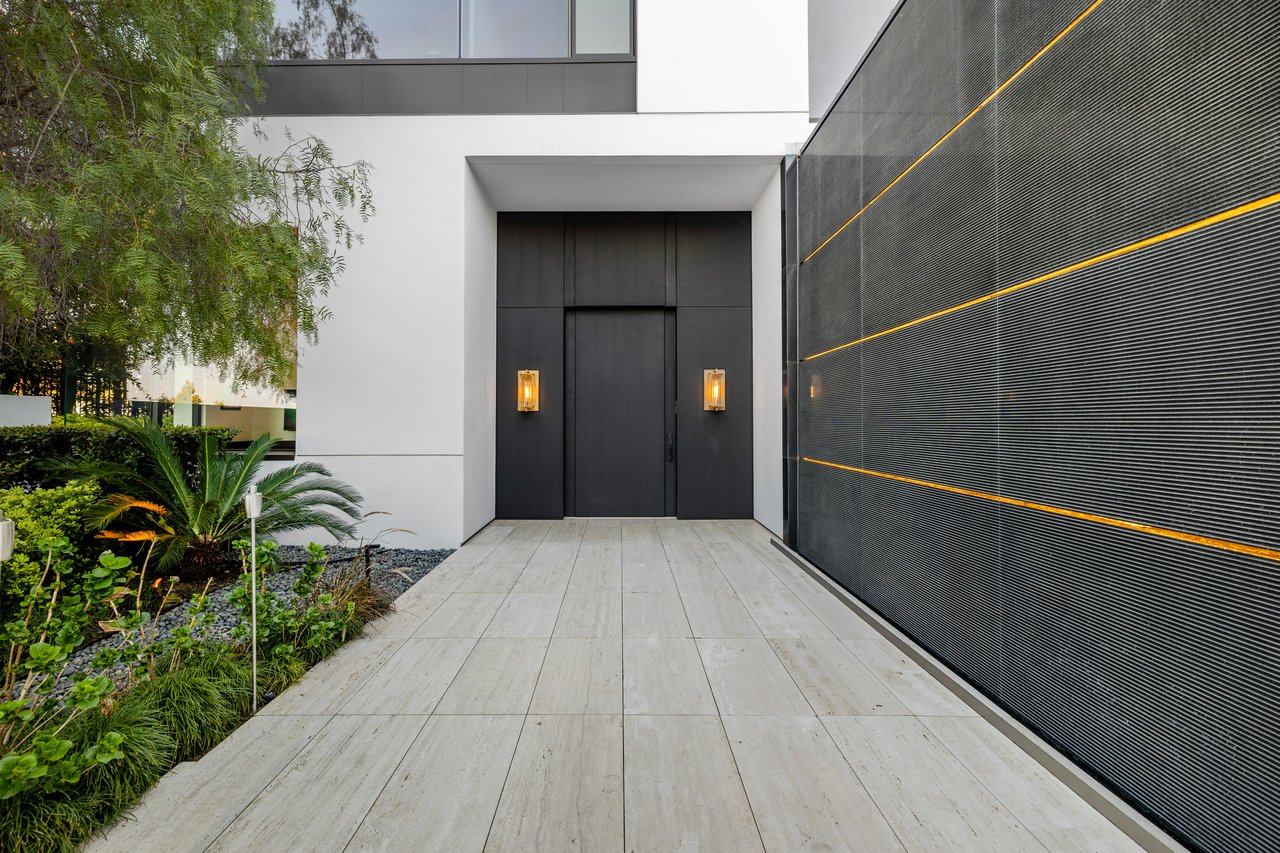 1305 Collingwood Pl