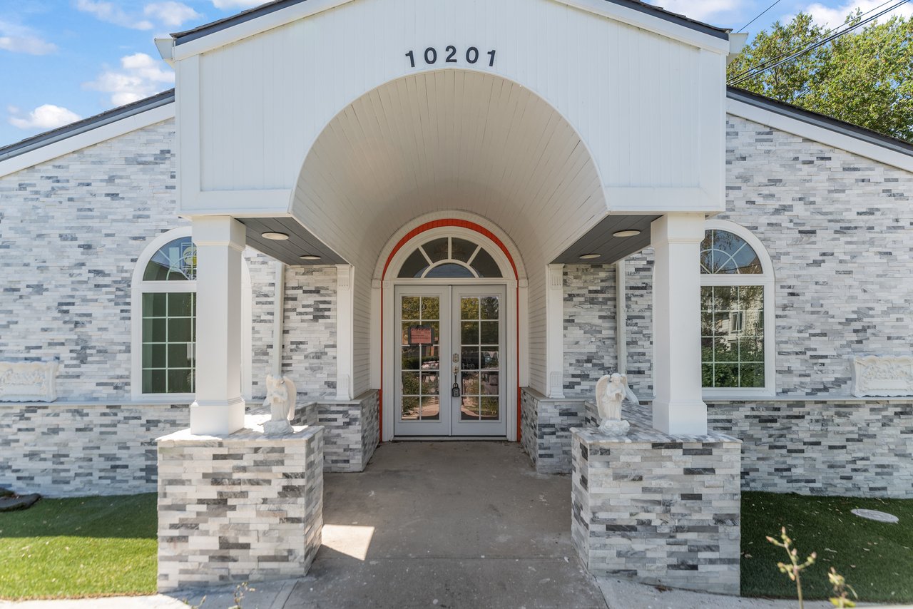 2,880 SF OWNER USER OPPORTUNITY