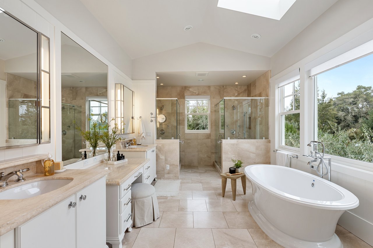 1239 Sobre Vista Drive