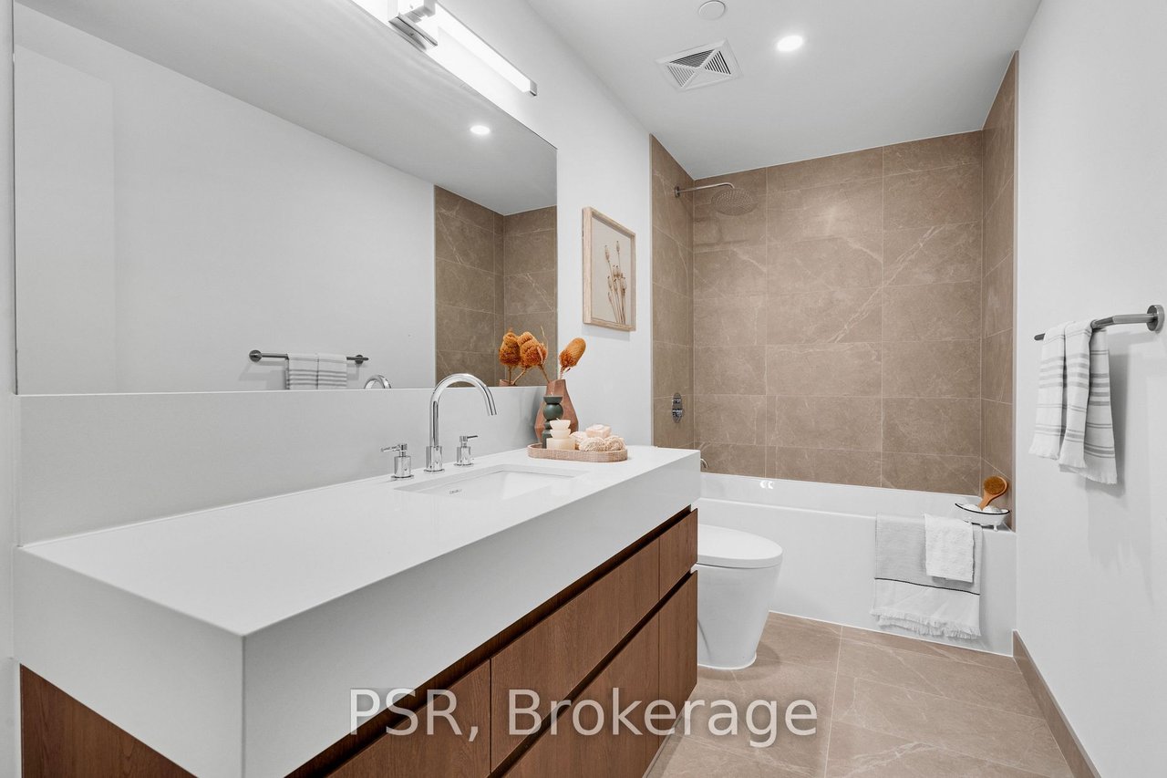 KEEWATIN PARK RESIDENCES 