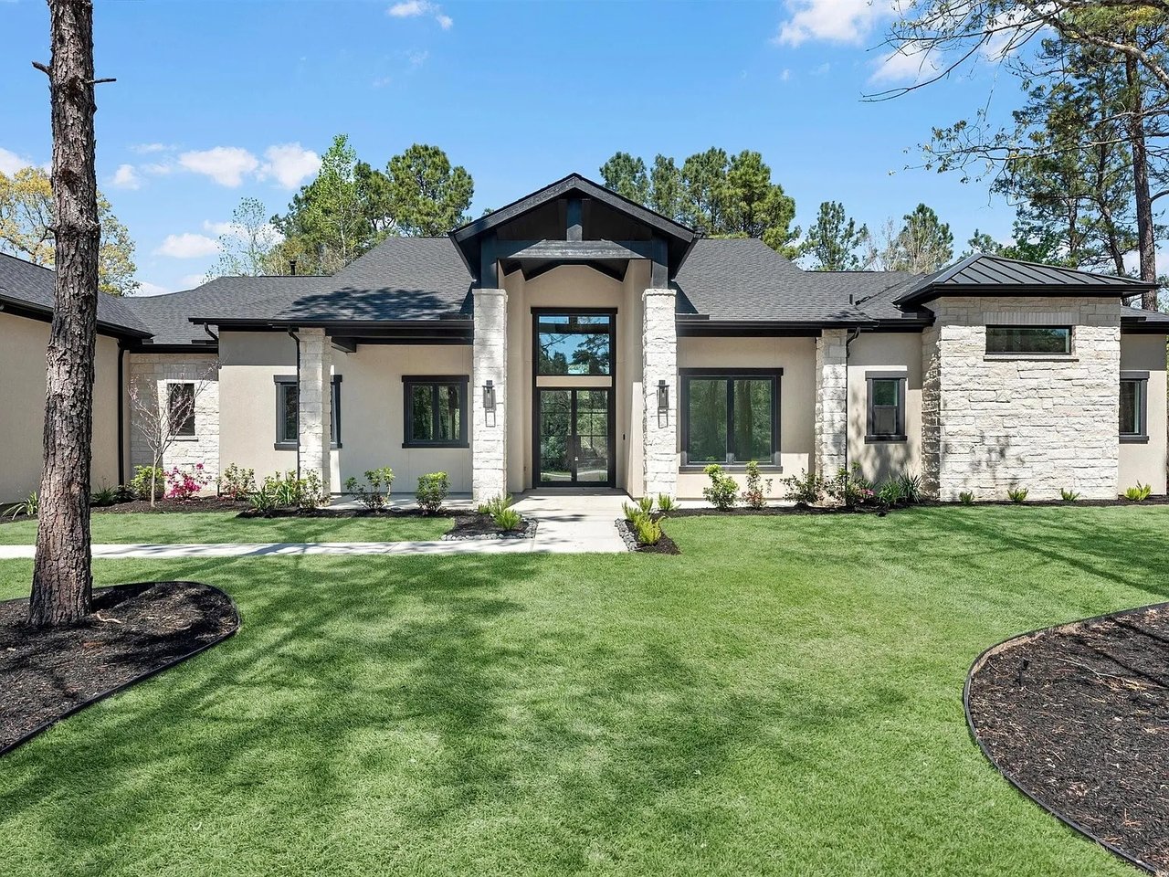 25096 Seguin Trail home in High Meadow West