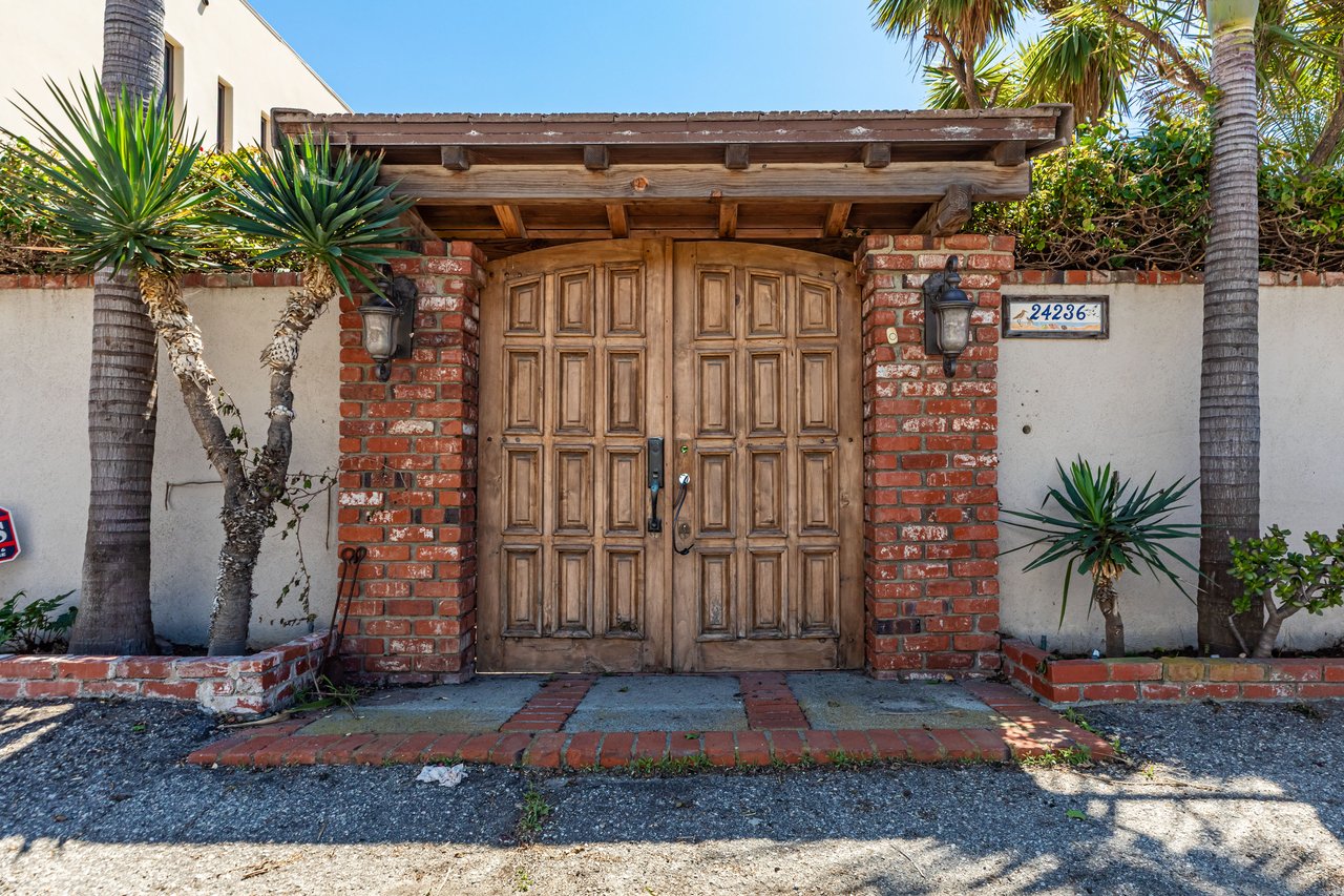 24236 Malibu Rd