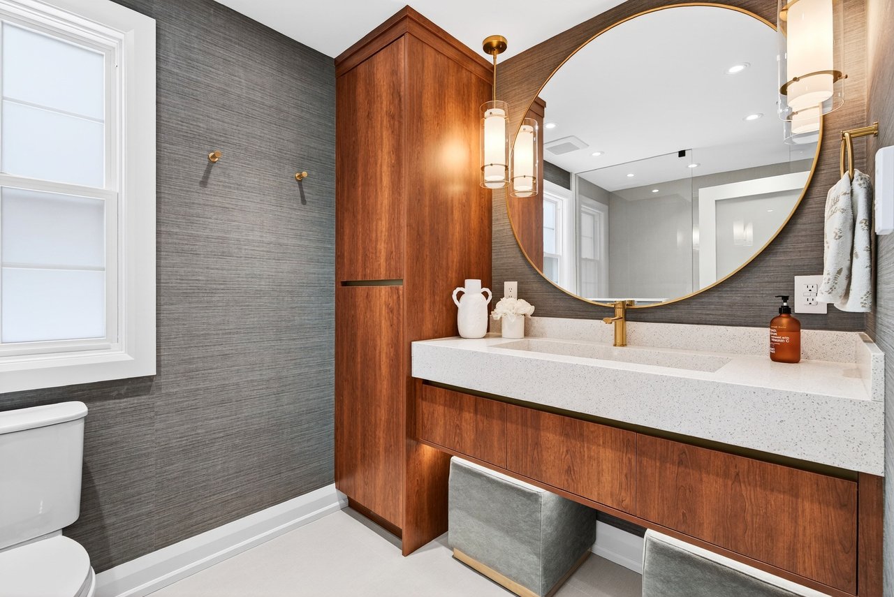 Aldershot Ranch-Style Oasis