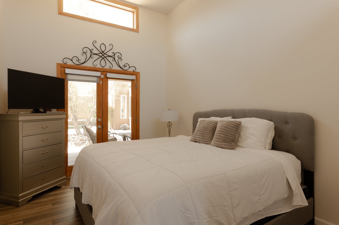 52883 Eisenhower Drive, La Quinta Cove: Five Bedrooms, a Casita, and a Backyard Built for Company