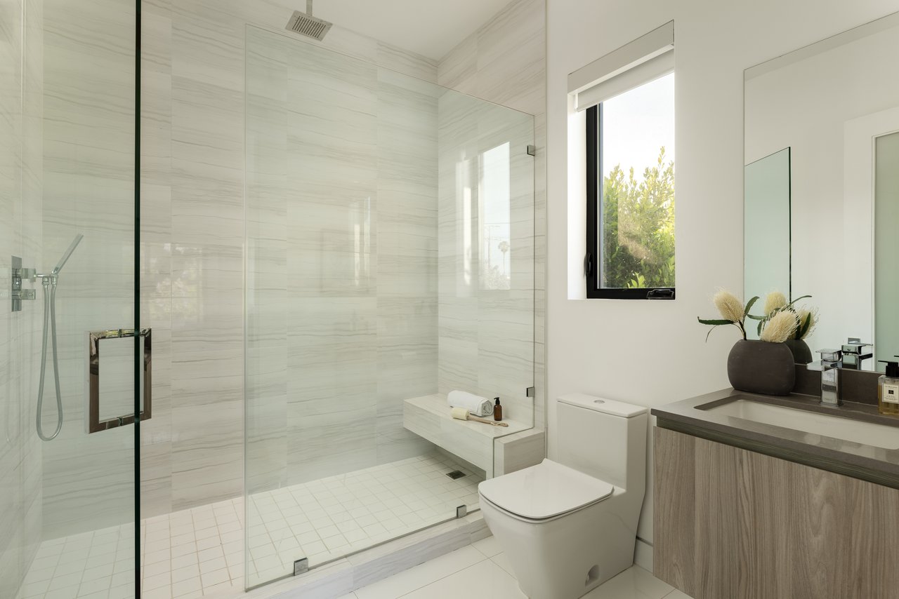 105 S Laurel Ave, beverly grove