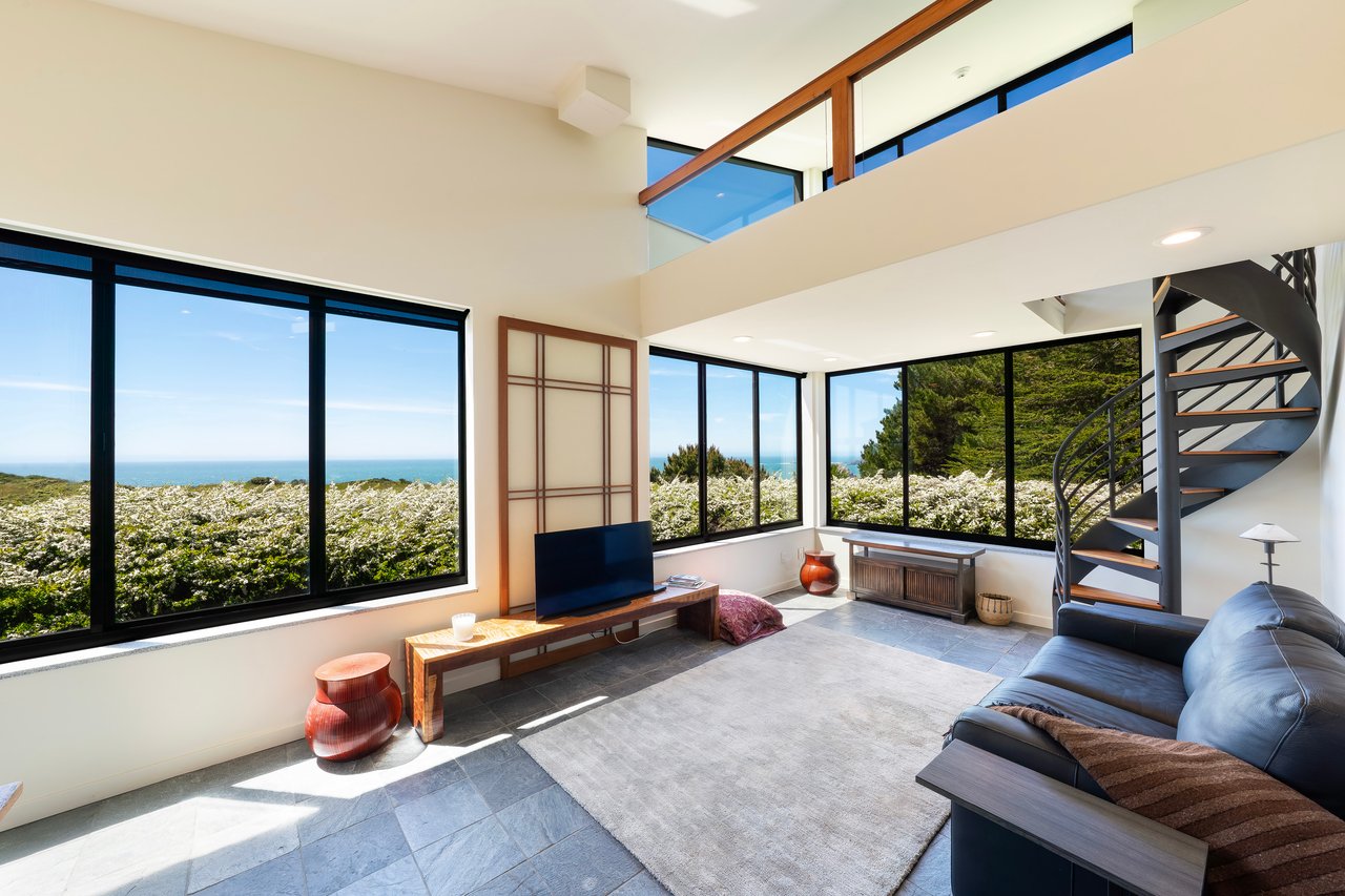 Sea Arches - 7000 S Hwy 1