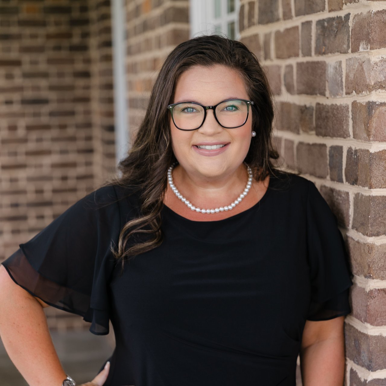 Mandi Tilley Maryville, TN Real Estate Agent Headshot