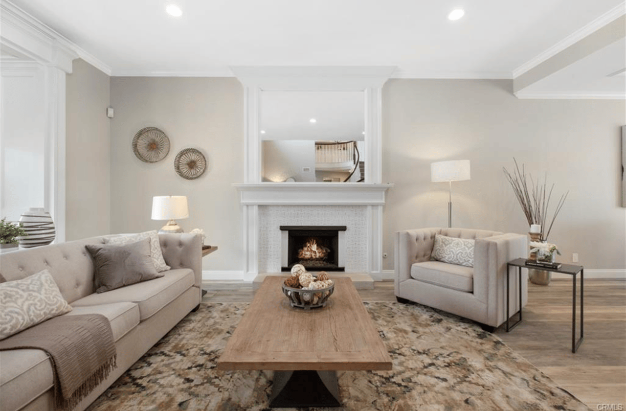 23921 Catbird Court