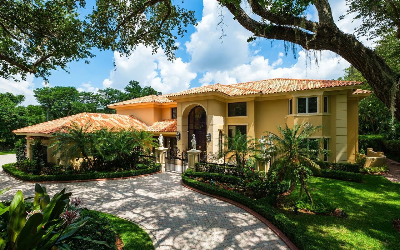 Eloise Pointe Estates