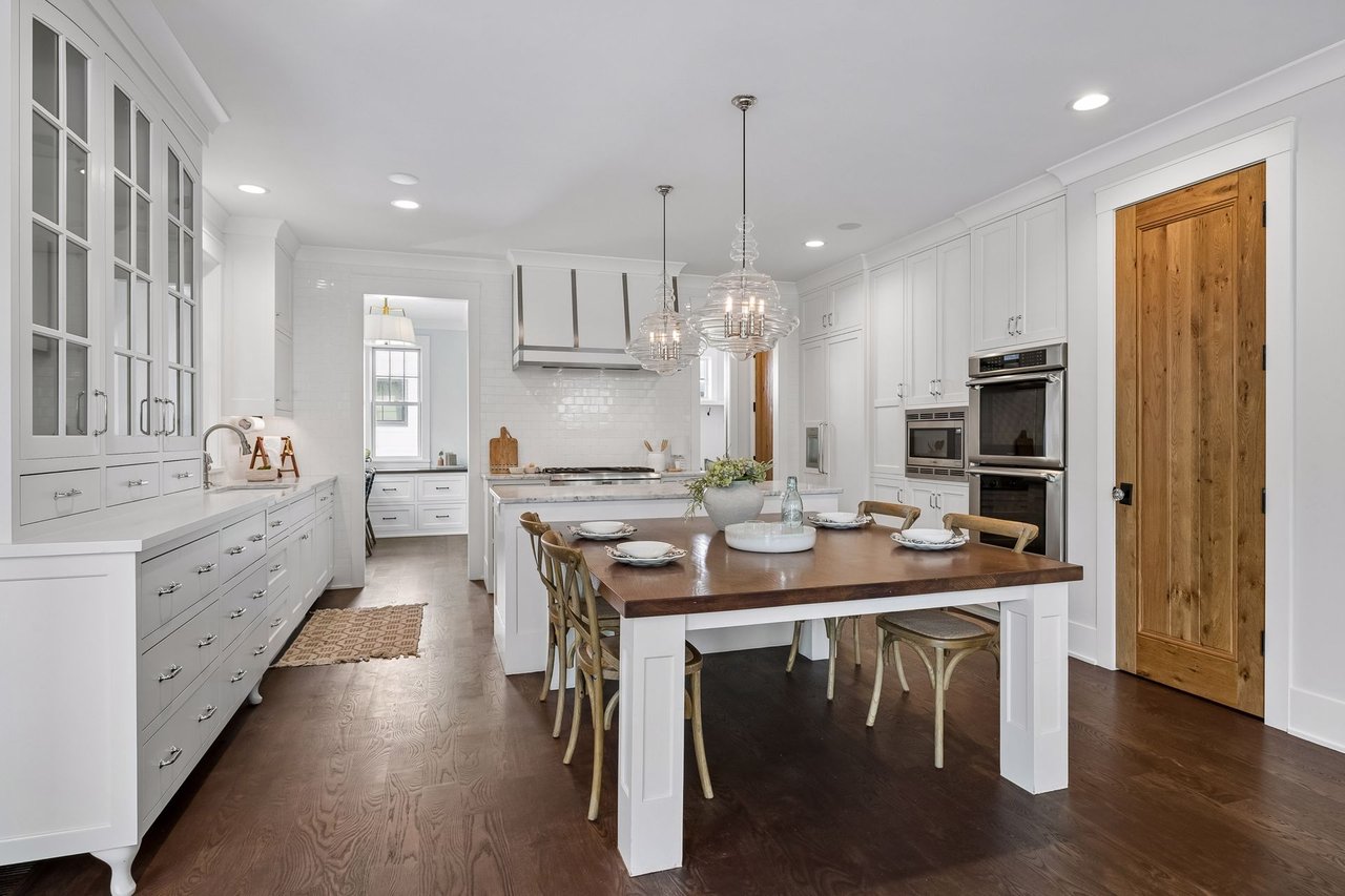 4240 Sidell Trail, Edina