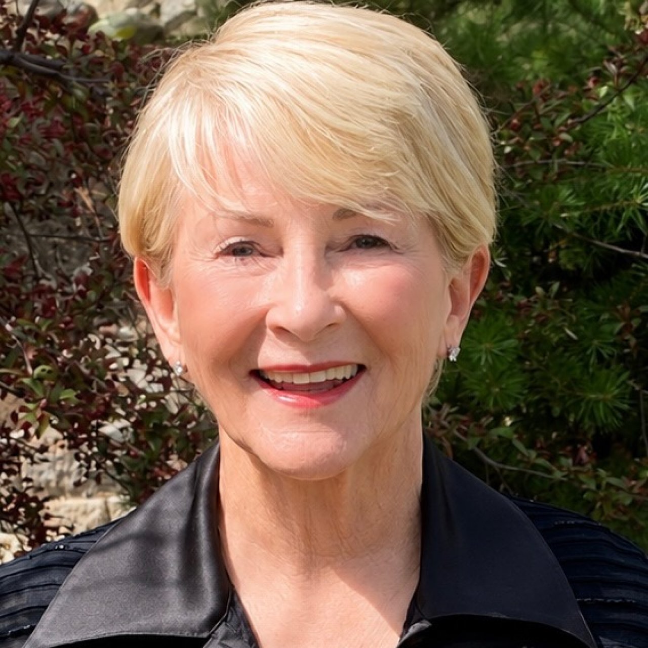 Nancy Rinehart Del Mar, CA Real Estate Agent Headshot