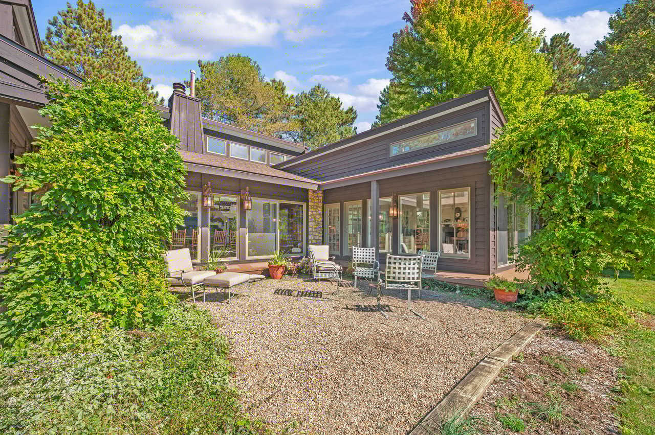 2408 E 800 N, La Porte, IN 46350